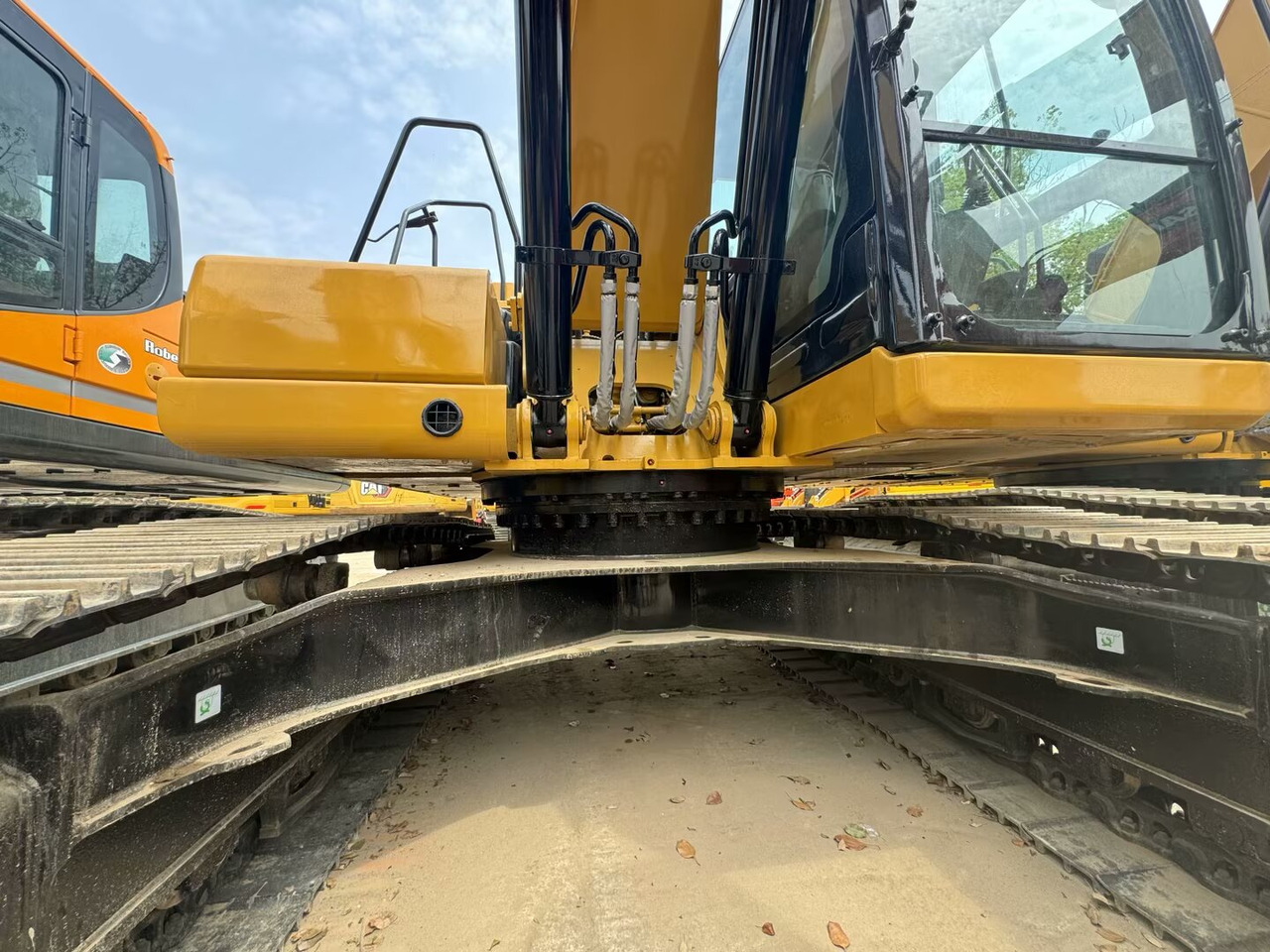 CATERPILLAR 323GC CAT 323 GC - Excavadora de cadenas: foto 5 CATERPILLAR 323GC CAT 323 GC - Excavadora de cadenas: foto 5