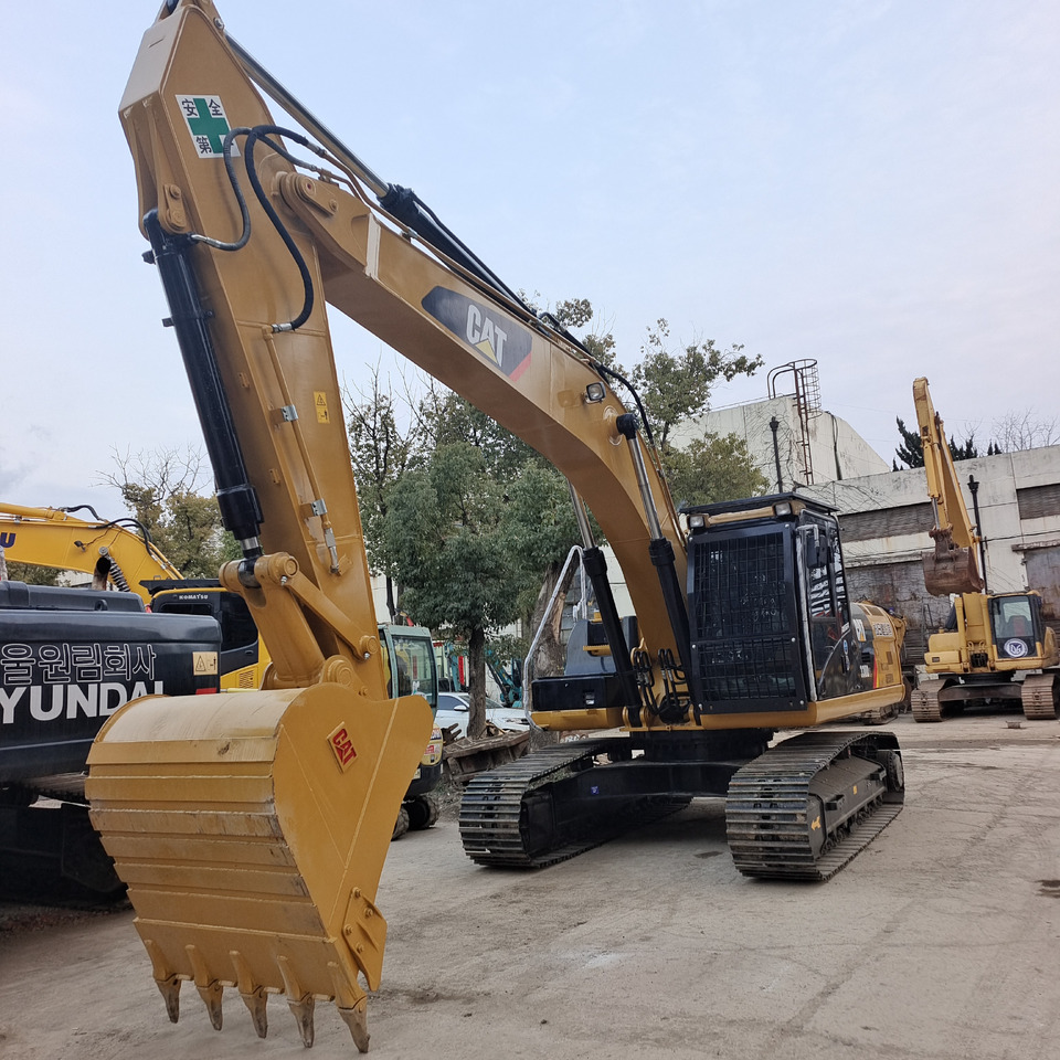 CATERPILLAR 330D2 L CAT 330D 330GC - Excavadora de cadenas: foto 2 CATERPILLAR 330D2 L CAT 330D 330GC - Excavadora de cadenas: foto 2