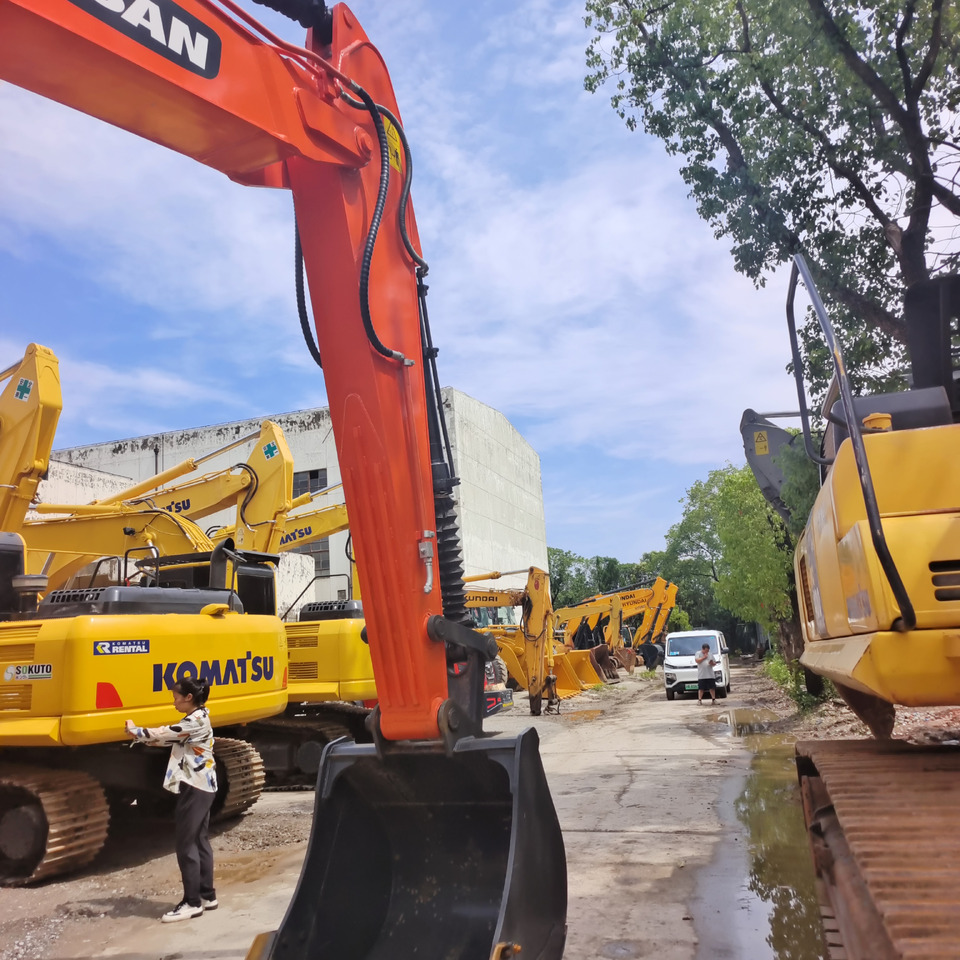 DOOSAN DX225LCA - Excavadora de cadenas: foto 5 DOOSAN DX225LCA - Excavadora de cadenas: foto 5