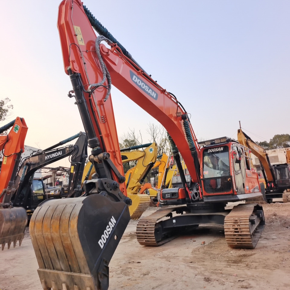 DOOSAN DX300 DX300LC - 9C DX300 LCA - Excavadora de cadenas: foto 4 DOOSAN DX300 DX300LC - 9C DX300 LCA - Excavadora de cadenas: foto 4