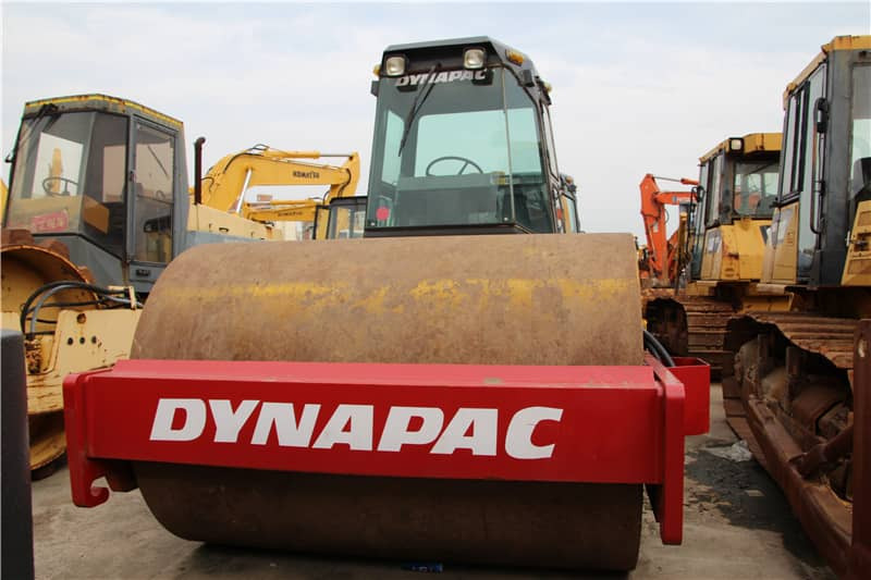 DYNAPAC CA 301 D - Apisonadora de asfalto: foto 2 DYNAPAC CA 301 D - Apisonadora de asfalto: foto 2
