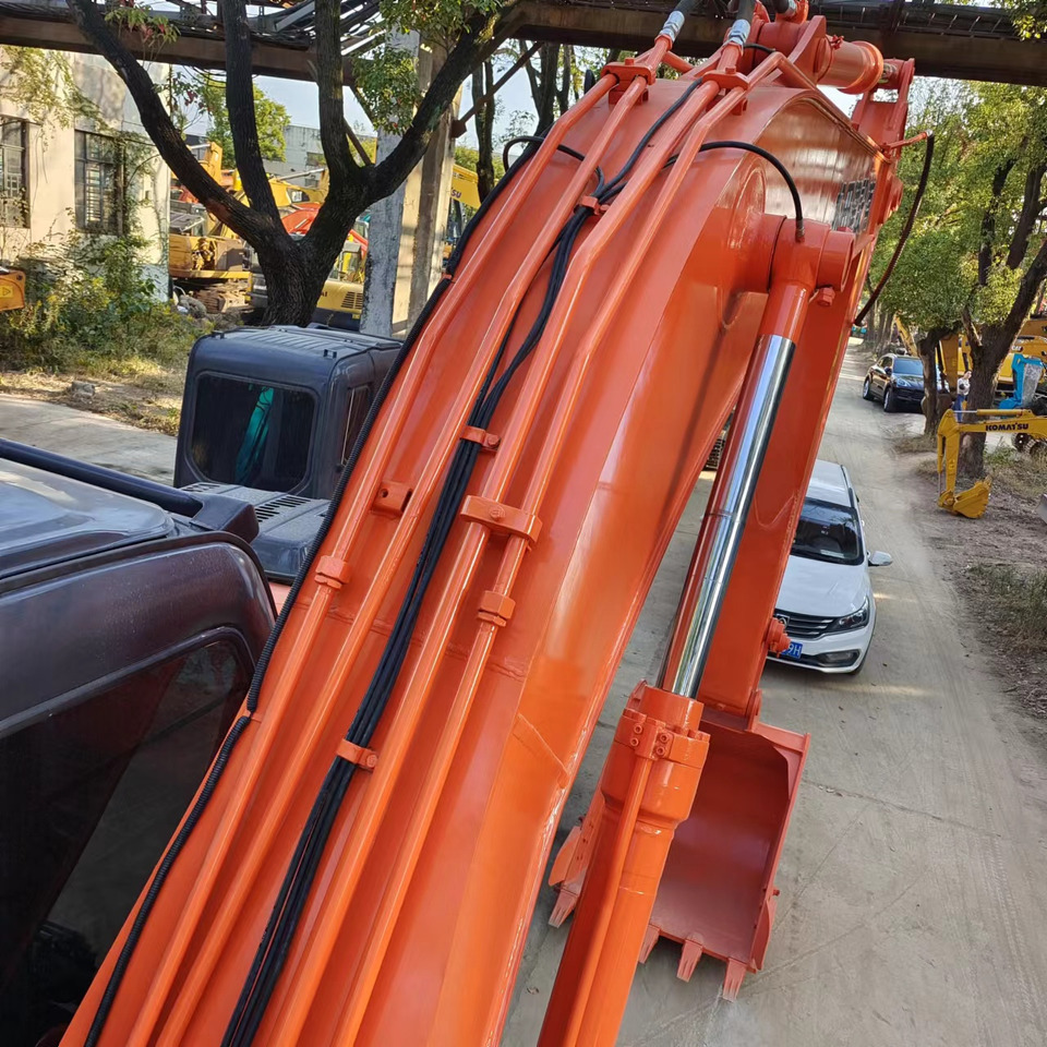 HITACHI ZX200-3 - Excavadora de cadenas: foto 2 HITACHI ZX200-3 - Excavadora de cadenas: foto 2
