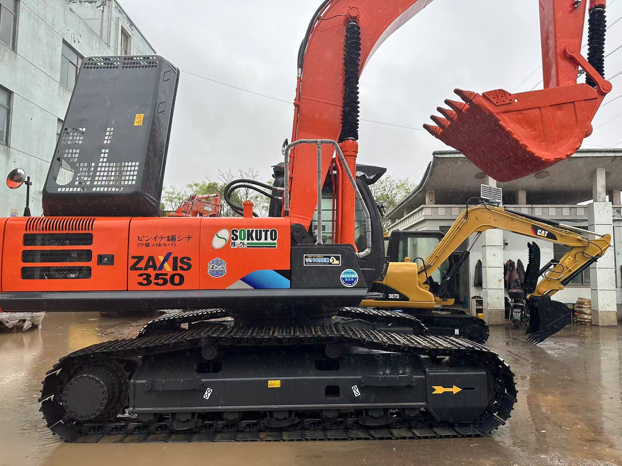 HITACHI ZX350 - Excavadora de cadenas: foto 4 HITACHI ZX350 - Excavadora de cadenas: foto 4