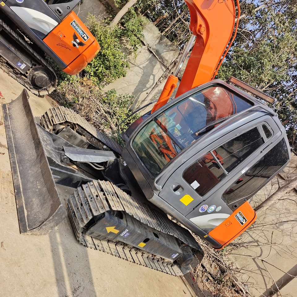 HITACHI ZX70 - Miniexcavadora: foto 4 HITACHI ZX70 - Miniexcavadora: foto 4