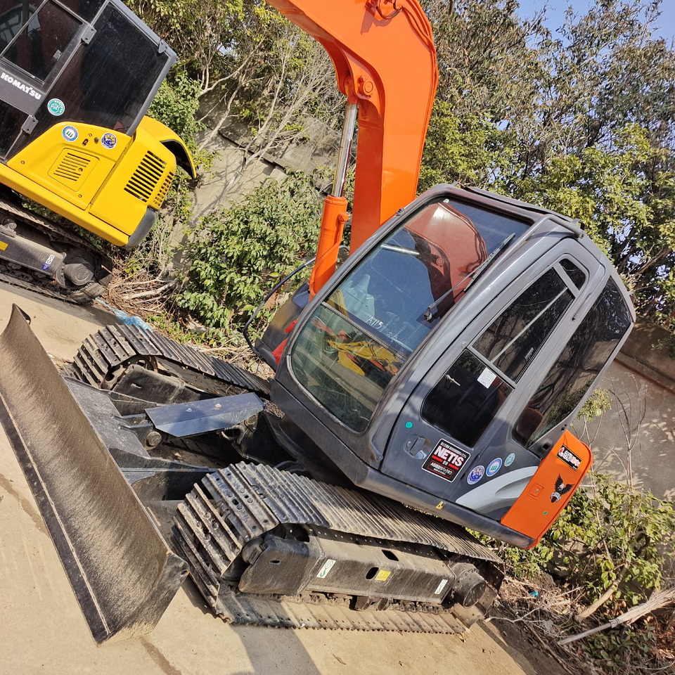 HITACHI ZX70 - Miniexcavadora: foto 5 HITACHI ZX70 - Miniexcavadora: foto 5
