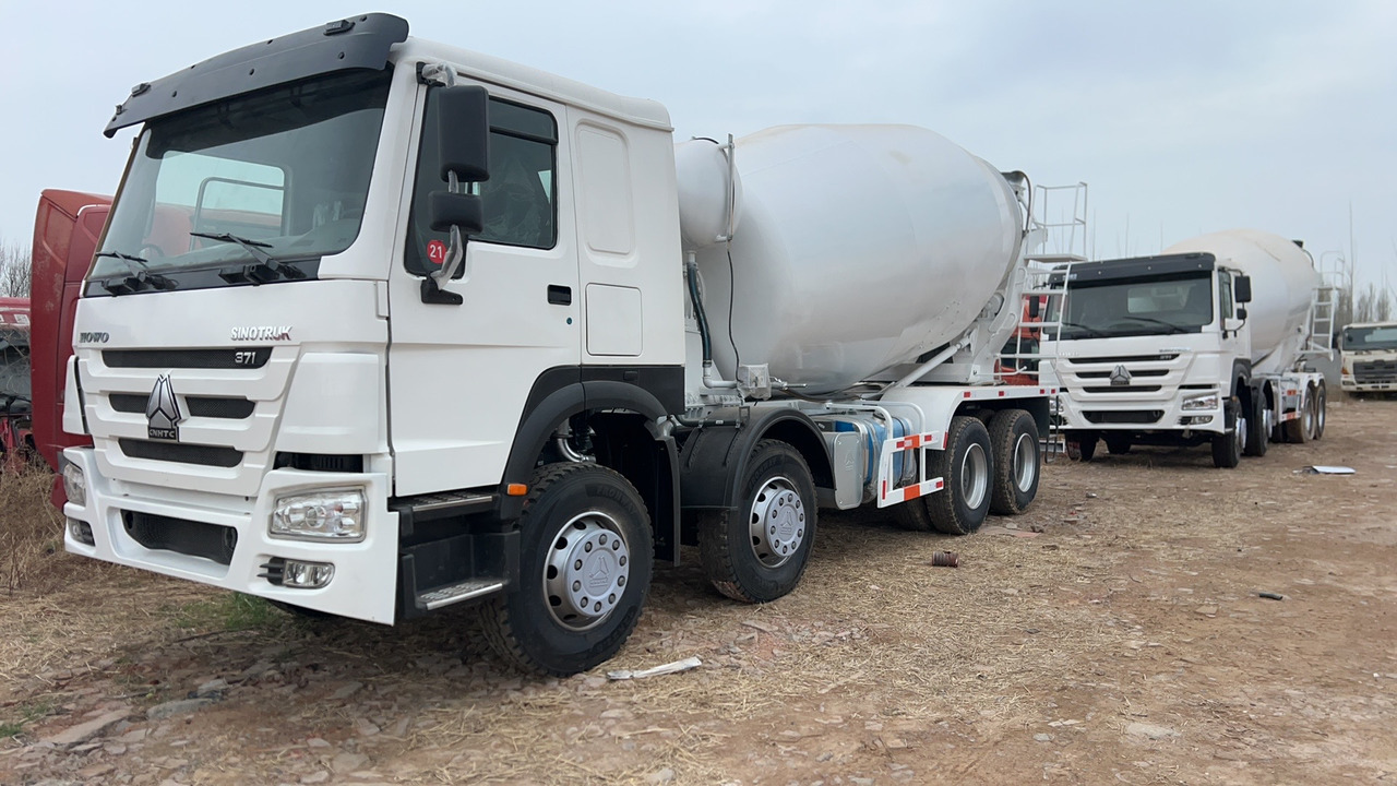 HOWO 371 8X4 16 Cubic Meter SINOTRUK Howo Concrete Mixer Truck - Camión hormigonera: foto 1 HOWO 371 8X4 16 Cubic Meter SINOTRUK Howo Concrete Mixer Truck - Camión hormigonera: foto 1
