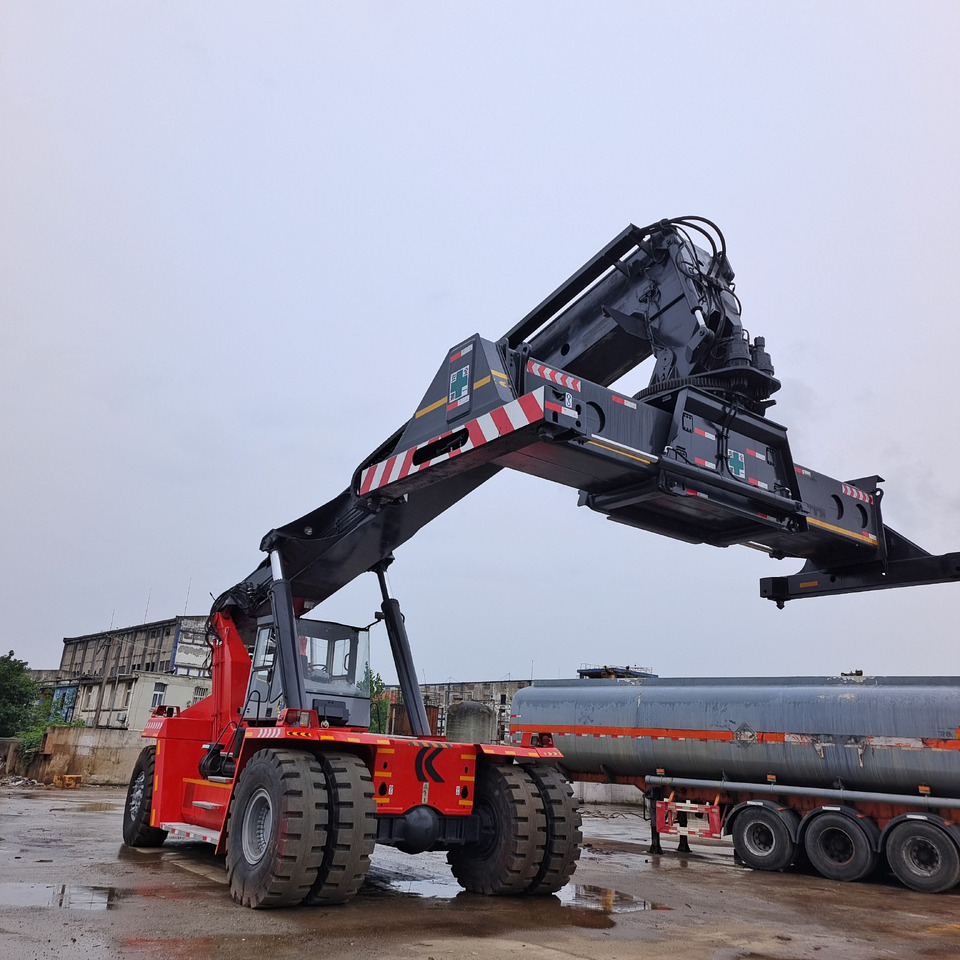 KALMAR DRF450 - Reach stacker: foto 3 KALMAR DRF450 - Reach stacker: foto 3