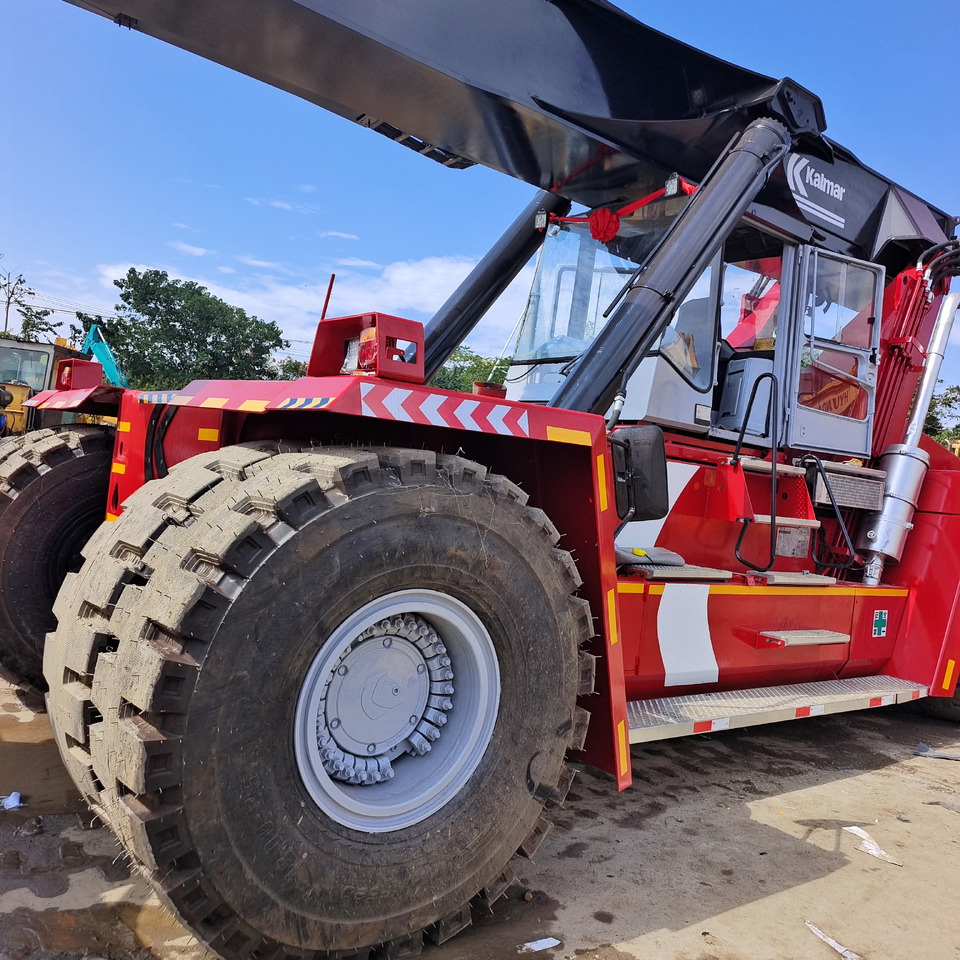 KALMAR DRF450 - Reach stacker: foto 5 KALMAR DRF450 - Reach stacker: foto 5