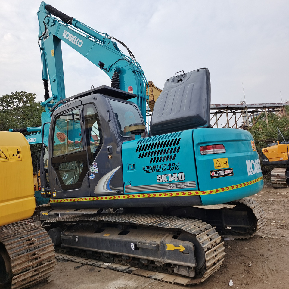 KOBELCO SK200 - 8 SK200-8 - Excavadora de cadenas: foto 1 KOBELCO SK200 - 8 SK200-8 - Excavadora de cadenas: foto 1