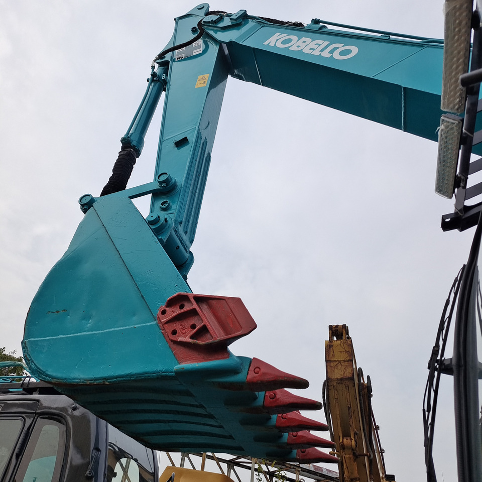 KOBELCO SK200 - 8 SK200-8 - Excavadora de cadenas: foto 3 KOBELCO SK200 - 8 SK200-8 - Excavadora de cadenas: foto 3