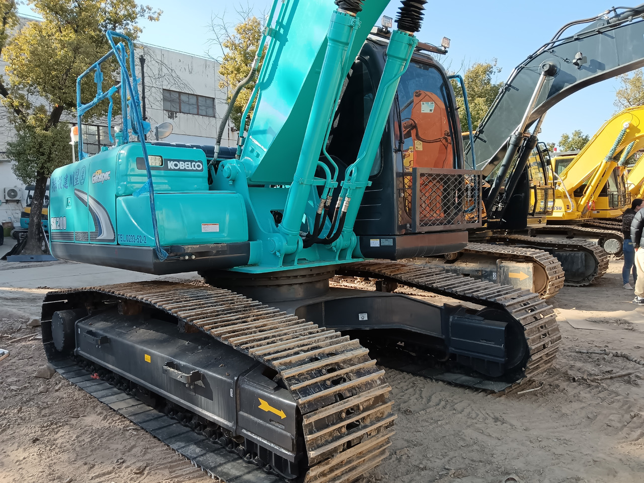 KOBELCO SK200 SK200-8 - Excavadora de cadenas: foto 2 KOBELCO SK200 SK200-8 - Excavadora de cadenas: foto 2