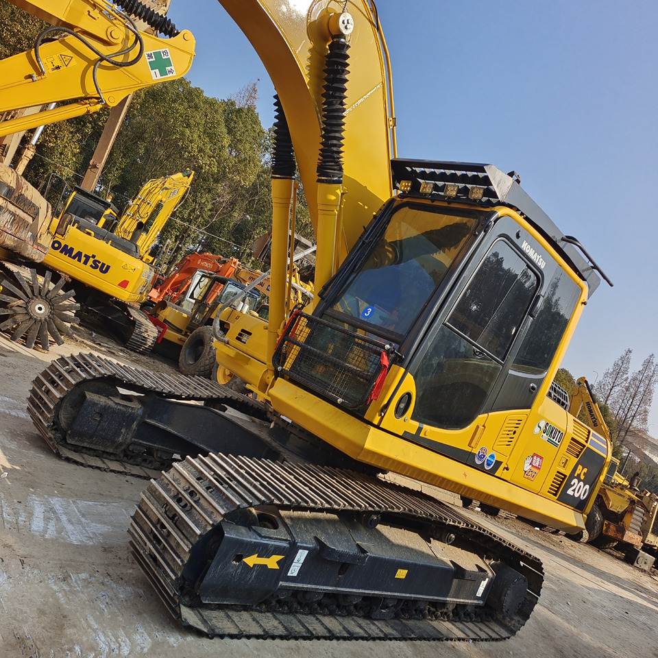 Excavadora de cadenas KOMATSU PC200-8: foto 9 Excavadora de cadenas KOMATSU PC200-8: foto 9