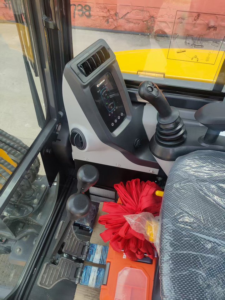 Miniexcavadora nuevo LIUGONG 9035F ZTSG4 BRAND NEW 3.8 TON 3 TON 4 TON MINI DIGGER: foto 11 Miniexcavadora nuevo LIUGONG 9035F ZTSG4 BRAND NEW 3.8 TON 3 TON 4 TON MINI DIGGER: foto 11