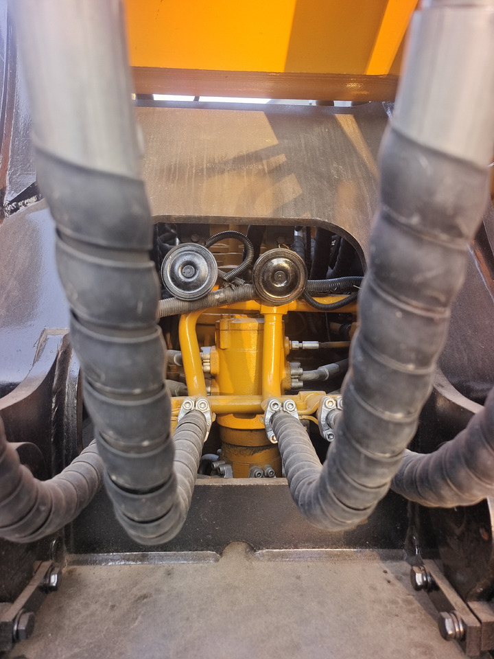 SANY SY 215H 215C - Excavadora de cadenas: foto 5 SANY SY 215H 215C - Excavadora de cadenas: foto 5