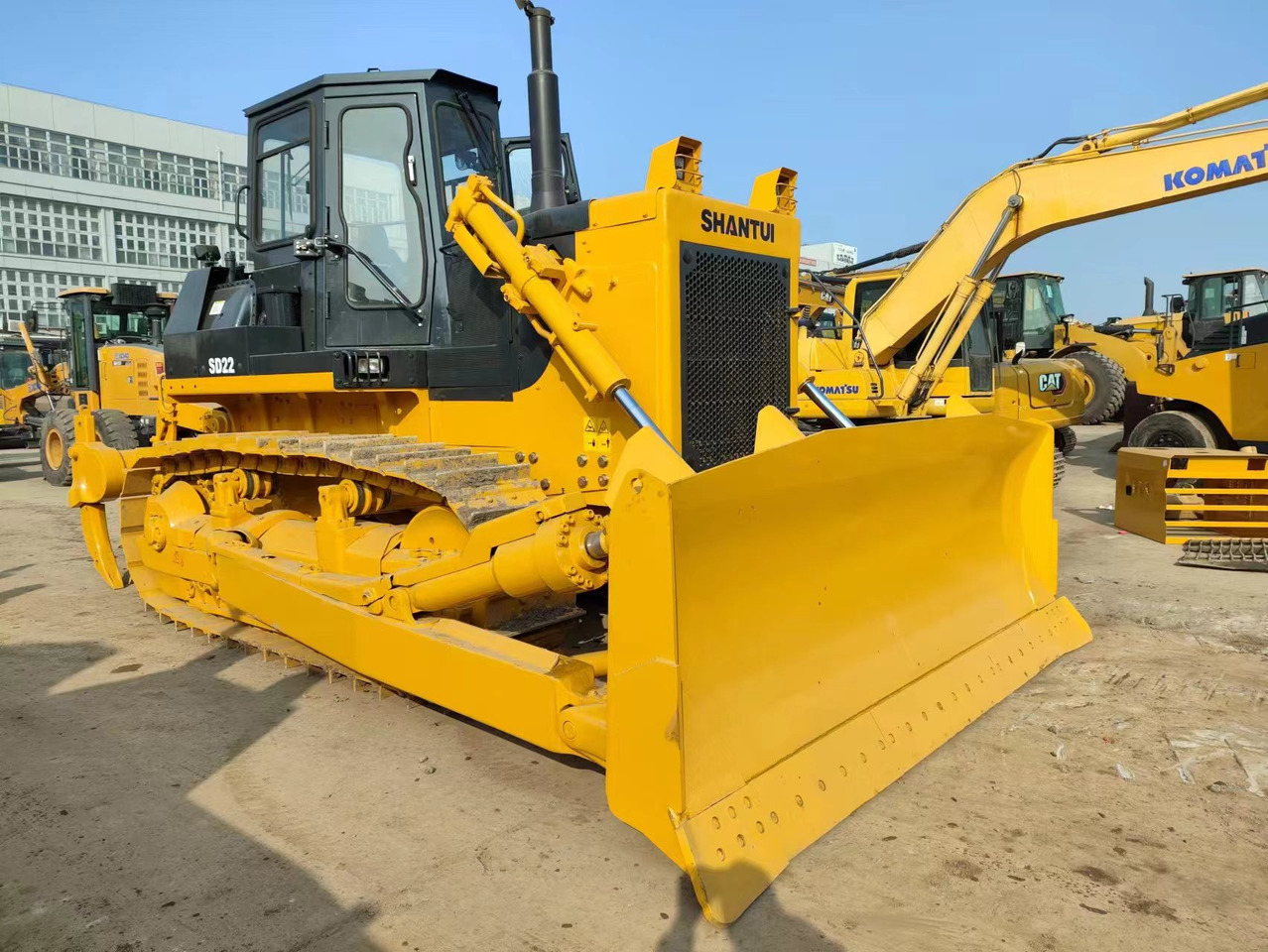 SHANTUI SD 22 DOZER - Bulldozer: foto 1 SHANTUI SD 22 DOZER - Bulldozer: foto 1