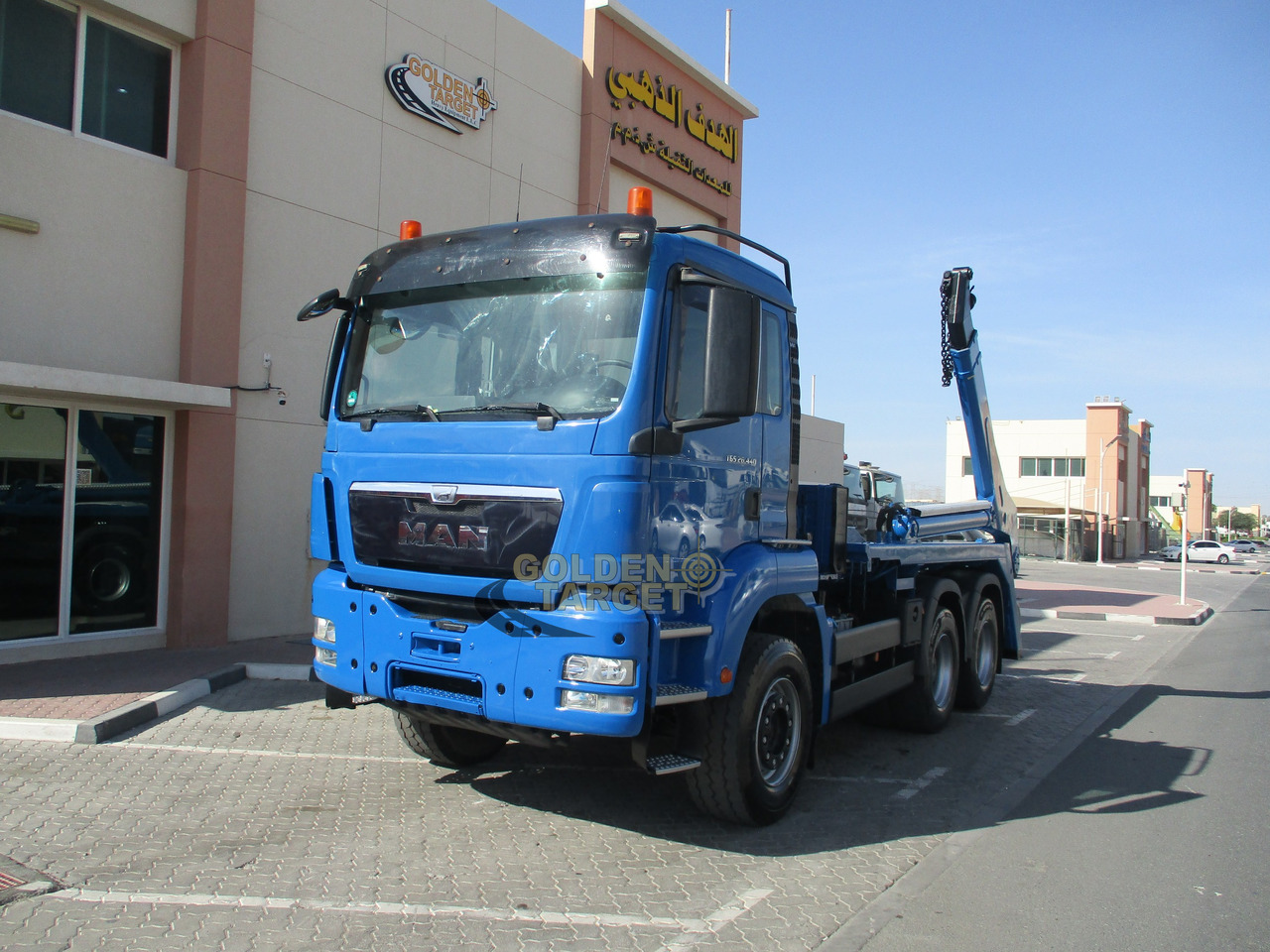 MAN TGS 26.440 6x4 Skip Loader - Camión portacontenedor de cadenas: foto 2 MAN TGS 26.440 6x4 Skip Loader - Camión portacontenedor de cadenas: foto 2