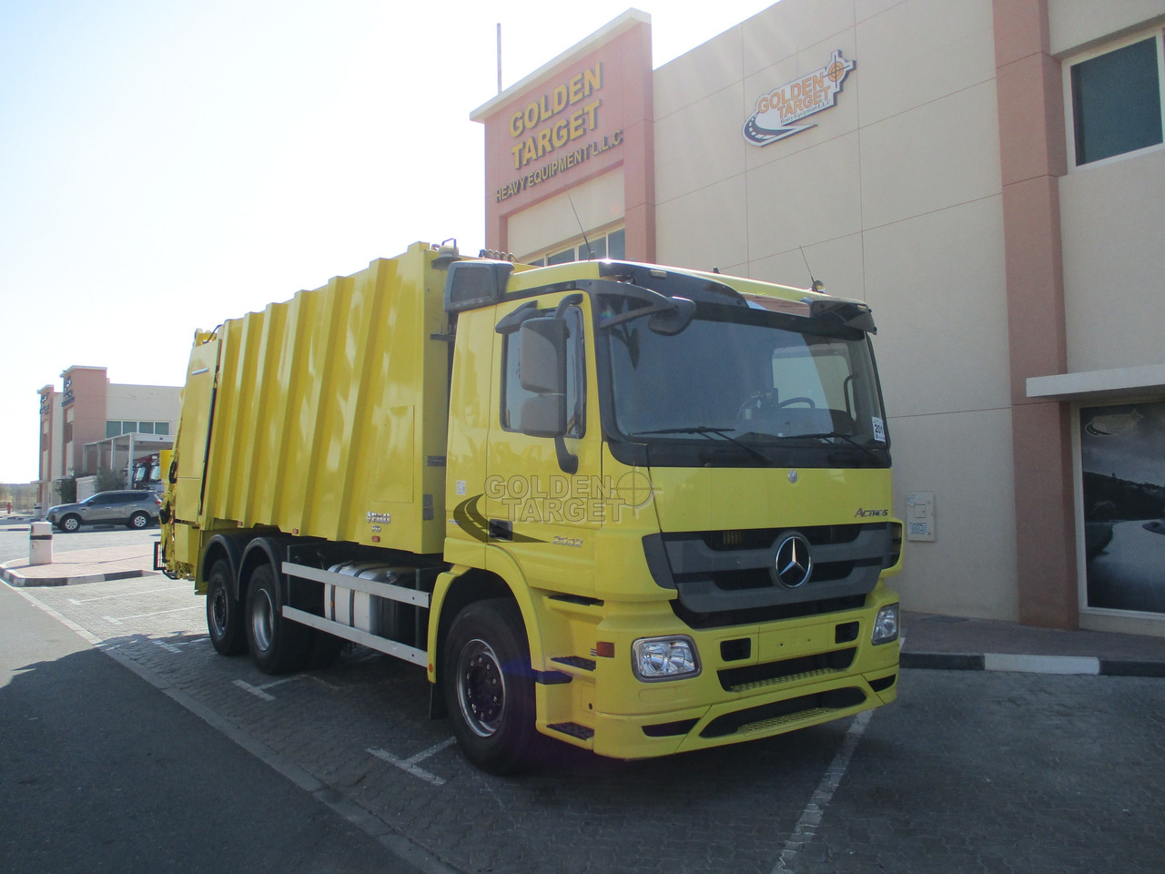 Mercedes Actros 2532 6×2 Garbage Truck - Camión de basura: foto 1 Mercedes Actros 2532 6×2 Garbage Truck - Camión de basura: foto 1