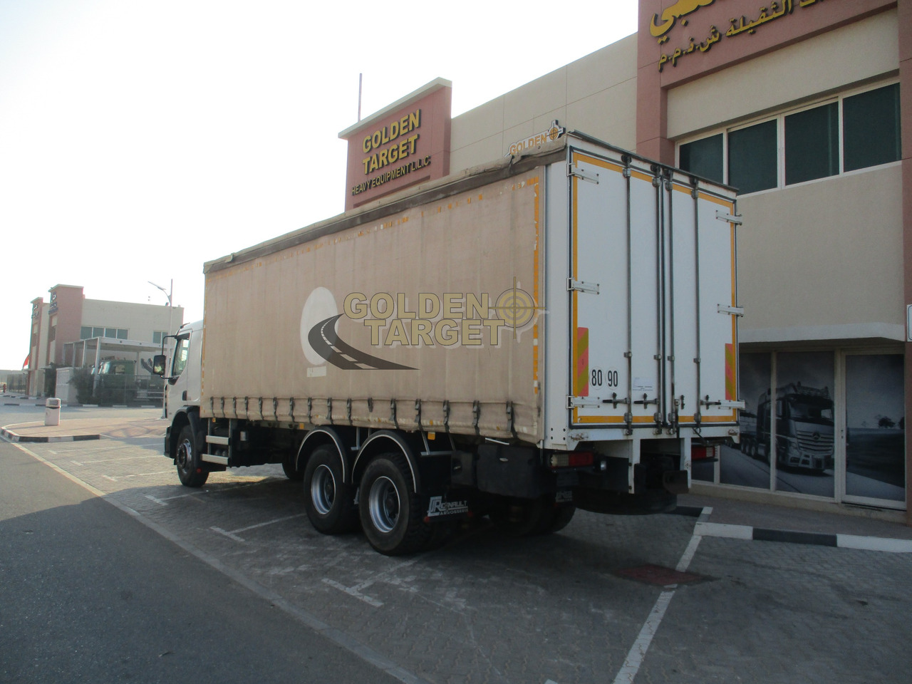 Renault KERAX 380 Curtainsider Truck - Camión lona: foto 4 Renault KERAX 380 Curtainsider Truck - Camión lona: foto 4