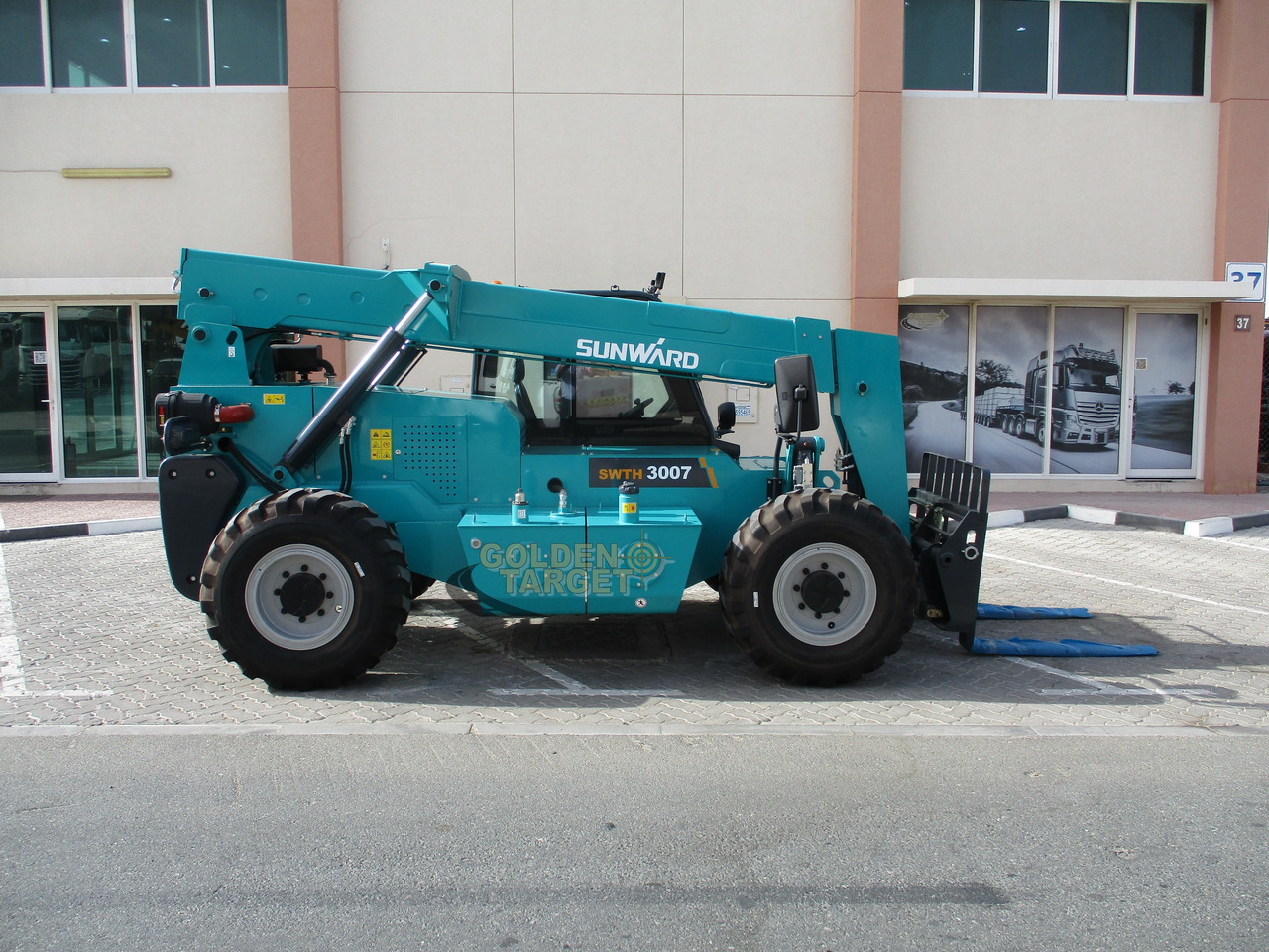 Sunward SWTH3007 4×4 Telehandler - Manipulador telescópico: foto 5 Sunward SWTH3007 4×4 Telehandler - Manipulador telescópico: foto 5