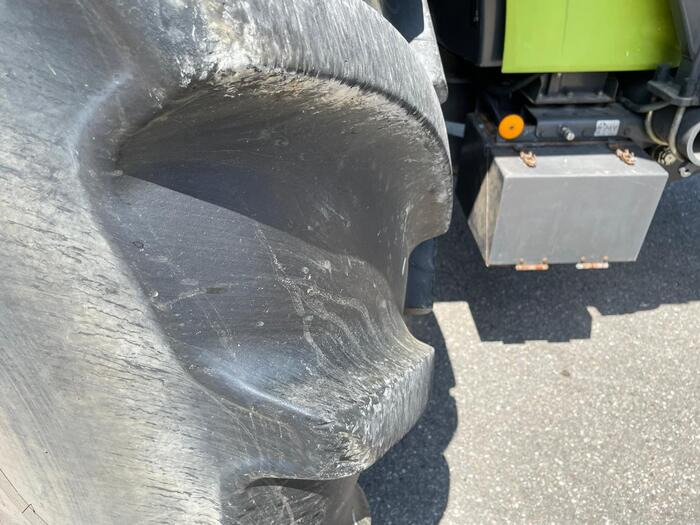 Tractor Claas Xerion 4000: foto 9 Tractor Claas Xerion 4000: foto 9