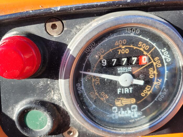 Fiat 750 DT 4x4 Allrad mit Frontlader - Tractor: foto 5 Fiat 750 DT 4x4 Allrad mit Frontlader - Tractor: foto 5