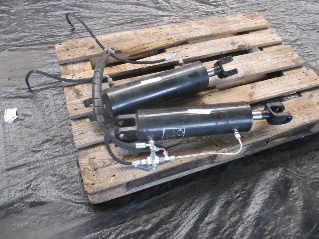 New Holland 84408341 Hydraulikzylinder - Empacadora de pacas cuadradas: foto 1 New Holland 84408341 Hydraulikzylinder - Empacadora de pacas cuadradas: foto 1