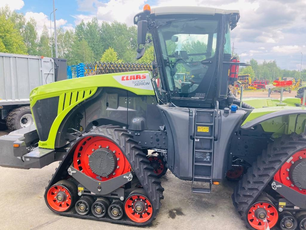 Claas XERION 5000 TRAC TS - Tractor: foto 4 Claas XERION 5000 TRAC TS - Tractor: foto 4