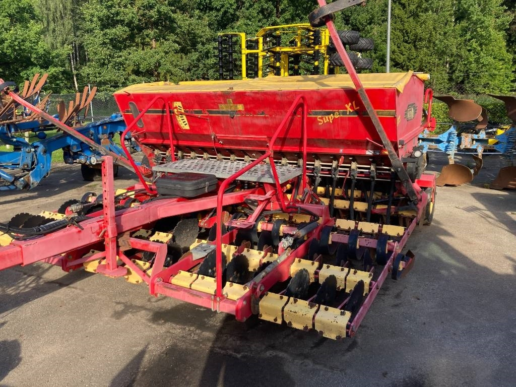 Vaderstad Rapid 400C  - Combinado de siembra: foto 1 Vaderstad Rapid 400C  - Combinado de siembra: foto 1