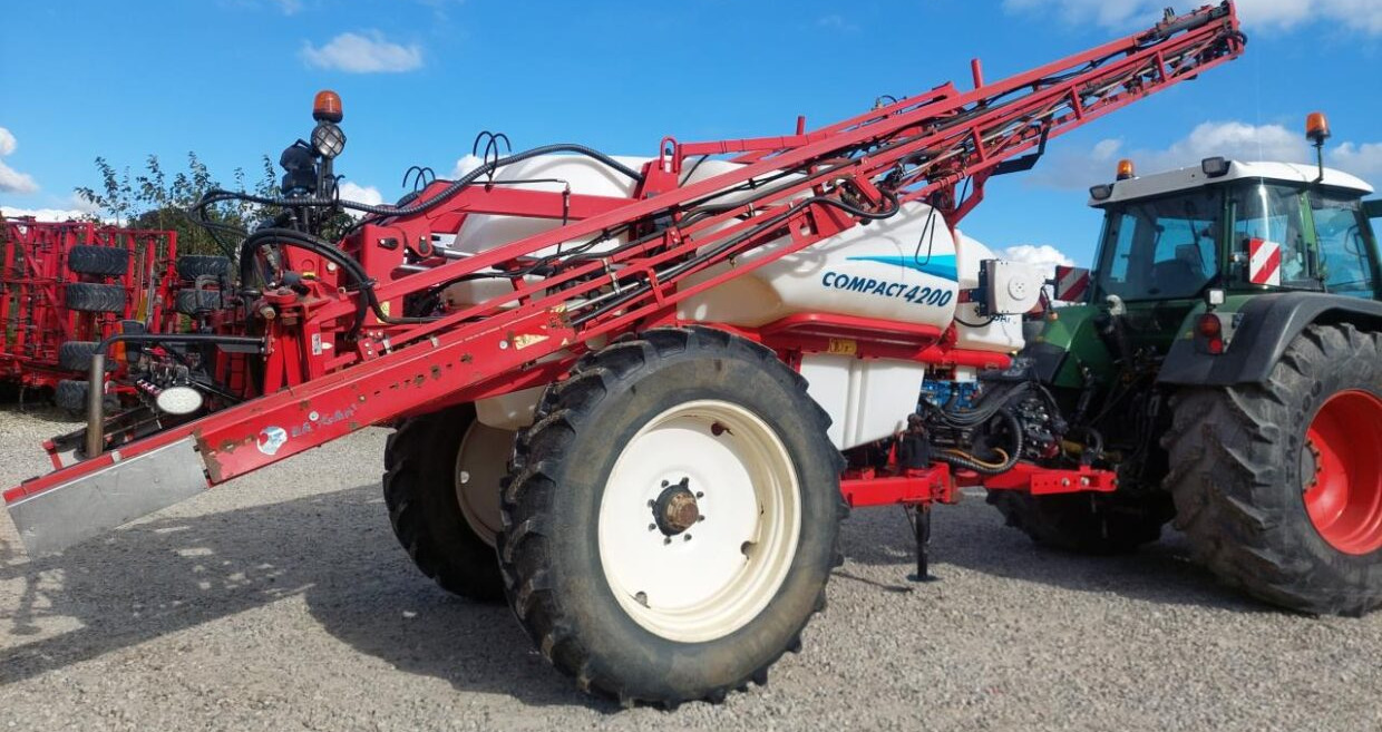 Bargam COMPACT 4200 -28M - Pulverizador arrastrado: foto 5 Bargam COMPACT 4200 -28M - Pulverizador arrastrado: foto 5