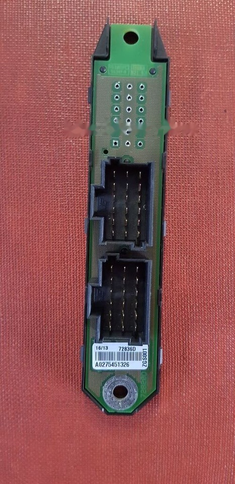 Continental CENTRAL GATEWAY A 000 446 1527 Mercedes-Benz ACTROS MB4 - Unidad de control para Camión: foto 4 Continental CENTRAL GATEWAY A 000 446 1527 Mercedes-Benz ACTROS MB4 - Unidad de control para Camión: foto 4