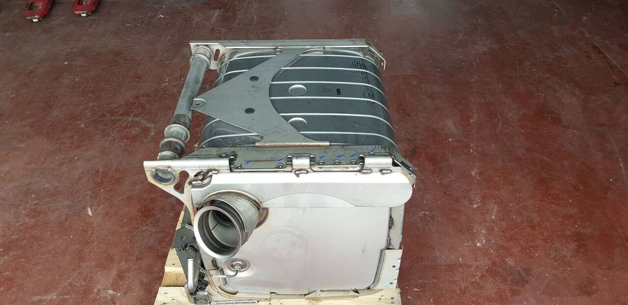 Eberspächer SC 2031 SH 5004 Mercedes-Benz ACTROS MB2 - Convertidor catalítico para Camión: foto 4 Eberspächer SC 2031 SH 5004 Mercedes-Benz ACTROS MB2 - Convertidor catalítico para Camión: foto 4