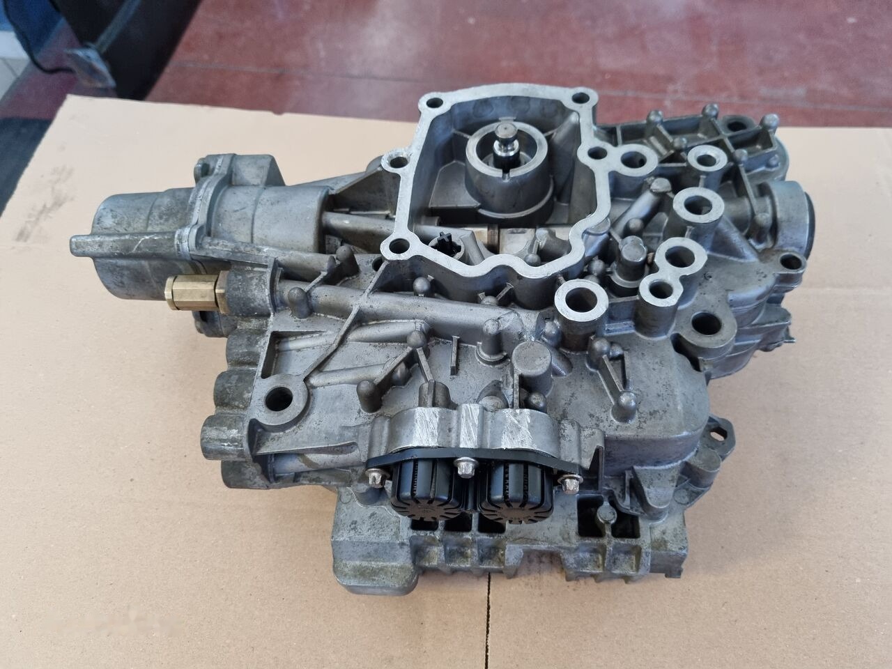 WABCO SHIFTING CYLINDER Mercedes-Benz ACTROS MP4 EURO 6 - Palanca de cambio para Camión: foto 5 WABCO SHIFTING CYLINDER Mercedes-Benz ACTROS MP4 EURO 6 - Palanca de cambio para Camión: foto 5