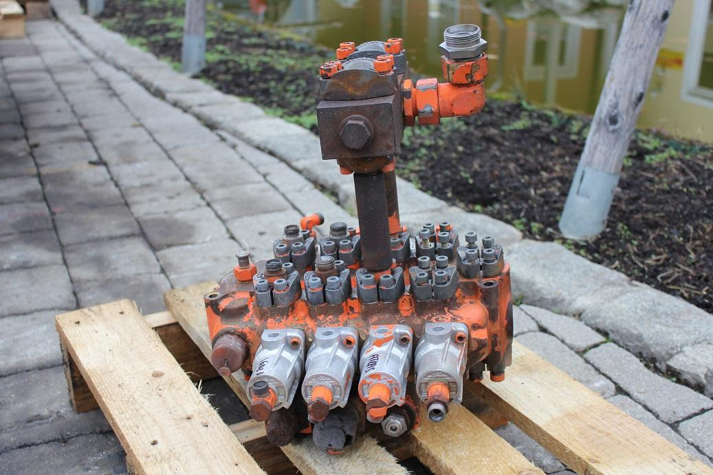 Atlas 1602D - Válvula hidráulica para Maquinaria de construcción: foto 4 Atlas 1602D - Válvula hidráulica para Maquinaria de construcción: foto 4