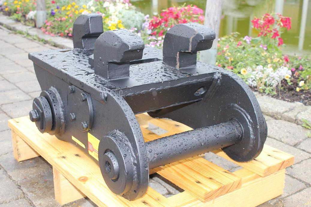 Caterpillar 206 - Acoplamiento rápido: foto 2 Caterpillar 206 - Acoplamiento rápido: foto 2