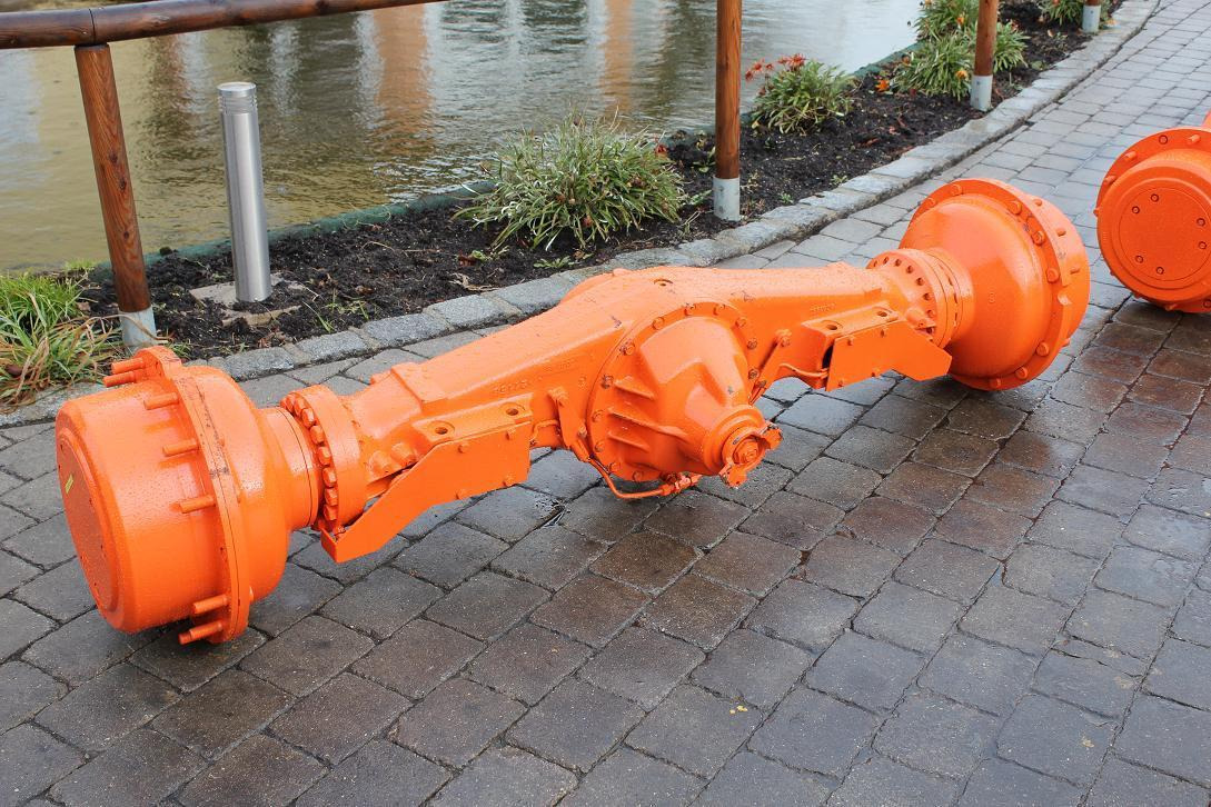 Fiat-Hitachi FR 130-2 - Eje y piezas para Maquinaria de construcción: foto 2 Fiat-Hitachi FR 130-2 - Eje y piezas para Maquinaria de construcción: foto 2