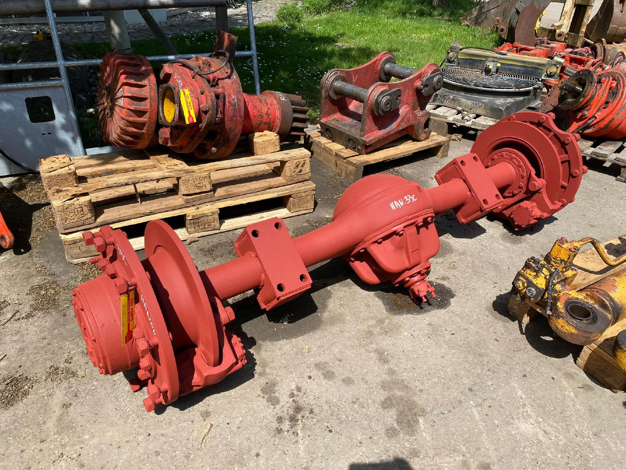 Hanomag 33C - Eje y piezas para Maquinaria de construcción: foto 2 Hanomag 33C - Eje y piezas para Maquinaria de construcción: foto 2