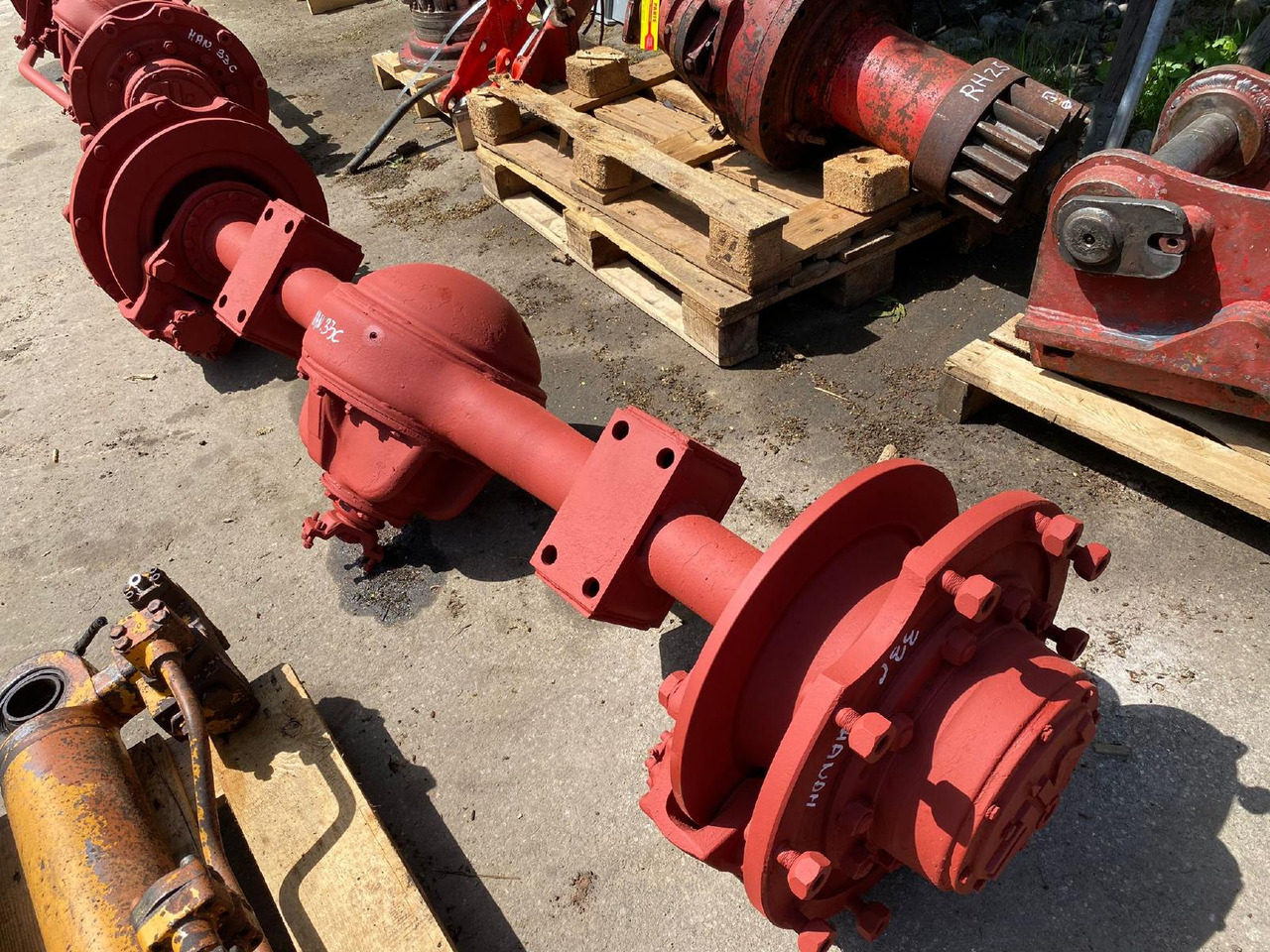 Hanomag 33C - Eje y piezas para Maquinaria de construcción: foto 4 Hanomag 33C - Eje y piezas para Maquinaria de construcción: foto 4