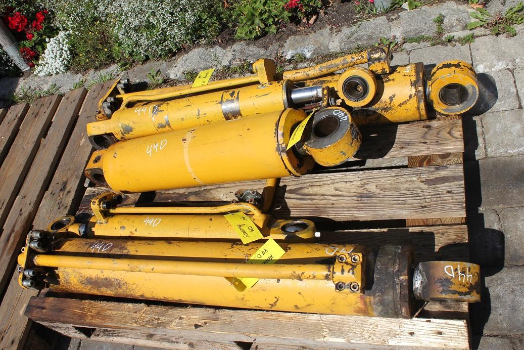Hanomag 44 D - Cilindro hidráulico para Maquinaria de construcción: foto 3 Hanomag 44 D - Cilindro hidráulico para Maquinaria de construcción: foto 3