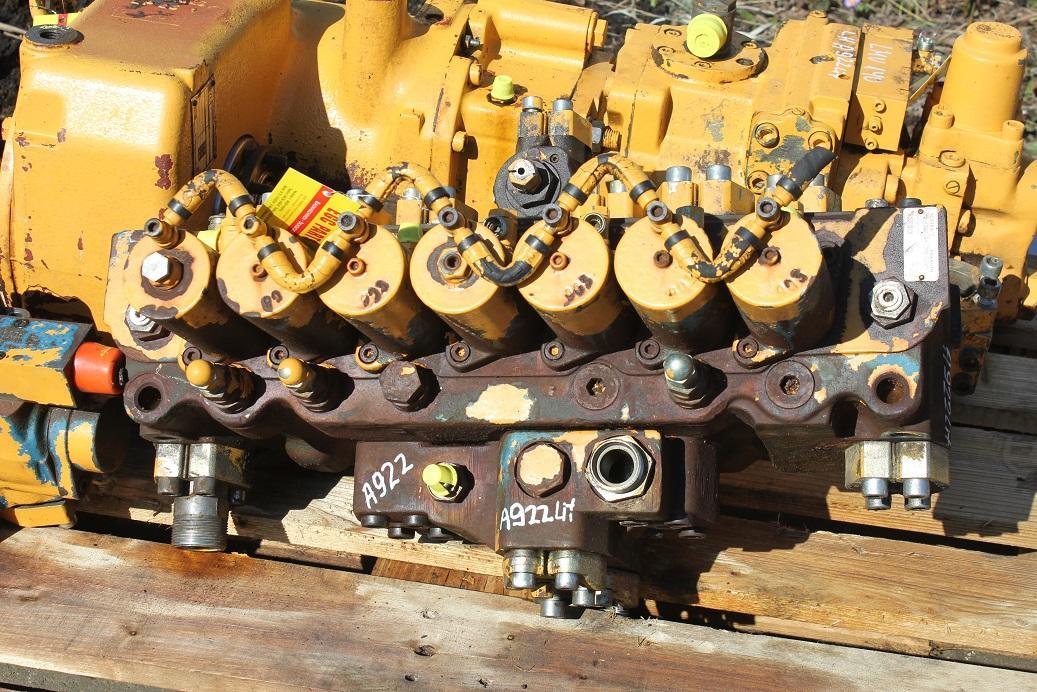 Liebherr A 922 LIT - Válvula hidráulica para Maquinaria de construcción: foto 2 Liebherr A 922 LIT - Válvula hidráulica para Maquinaria de construcción: foto 2