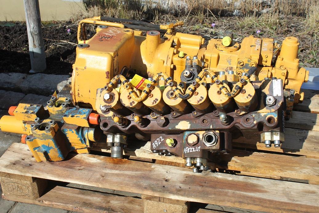 Liebherr A 922 LIT - Válvula hidráulica para Maquinaria de construcción: foto 1 Liebherr A 922 LIT - Válvula hidráulica para Maquinaria de construcción: foto 1