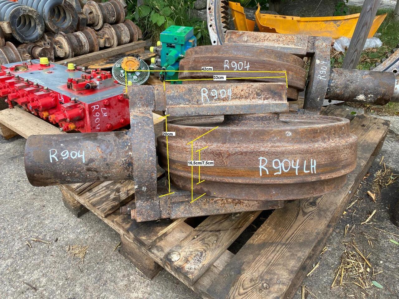 Liebherr R 904 - Piezas del tren de rodaje para Maquinaria de construcción: foto 4 Liebherr R 904 - Piezas del tren de rodaje para Maquinaria de construcción: foto 4