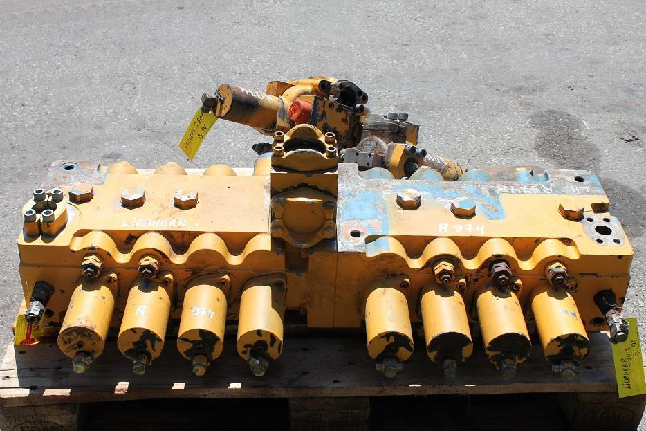 Liebherr R 974 - Válvula hidráulica para Maquinaria de construcción: foto 1 Liebherr R 974 - Válvula hidráulica para Maquinaria de construcción: foto 1