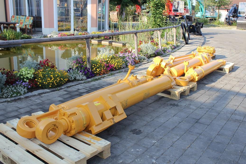 Cilindro hidráulico para Maquinaria de construcción Liebherr R 974 LIT: foto 6 Cilindro hidráulico para Maquinaria de construcción Liebherr R 974 LIT: foto 6