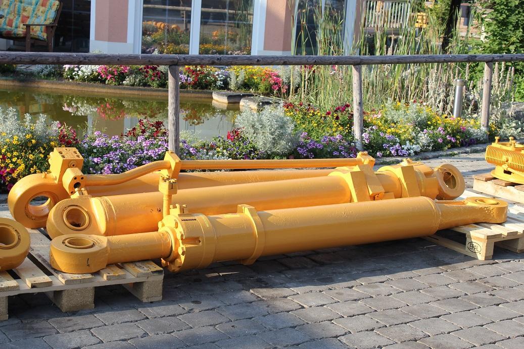 Cilindro hidráulico para Maquinaria de construcción Liebherr R 974 LIT: foto 7 Cilindro hidráulico para Maquinaria de construcción Liebherr R 974 LIT: foto 7