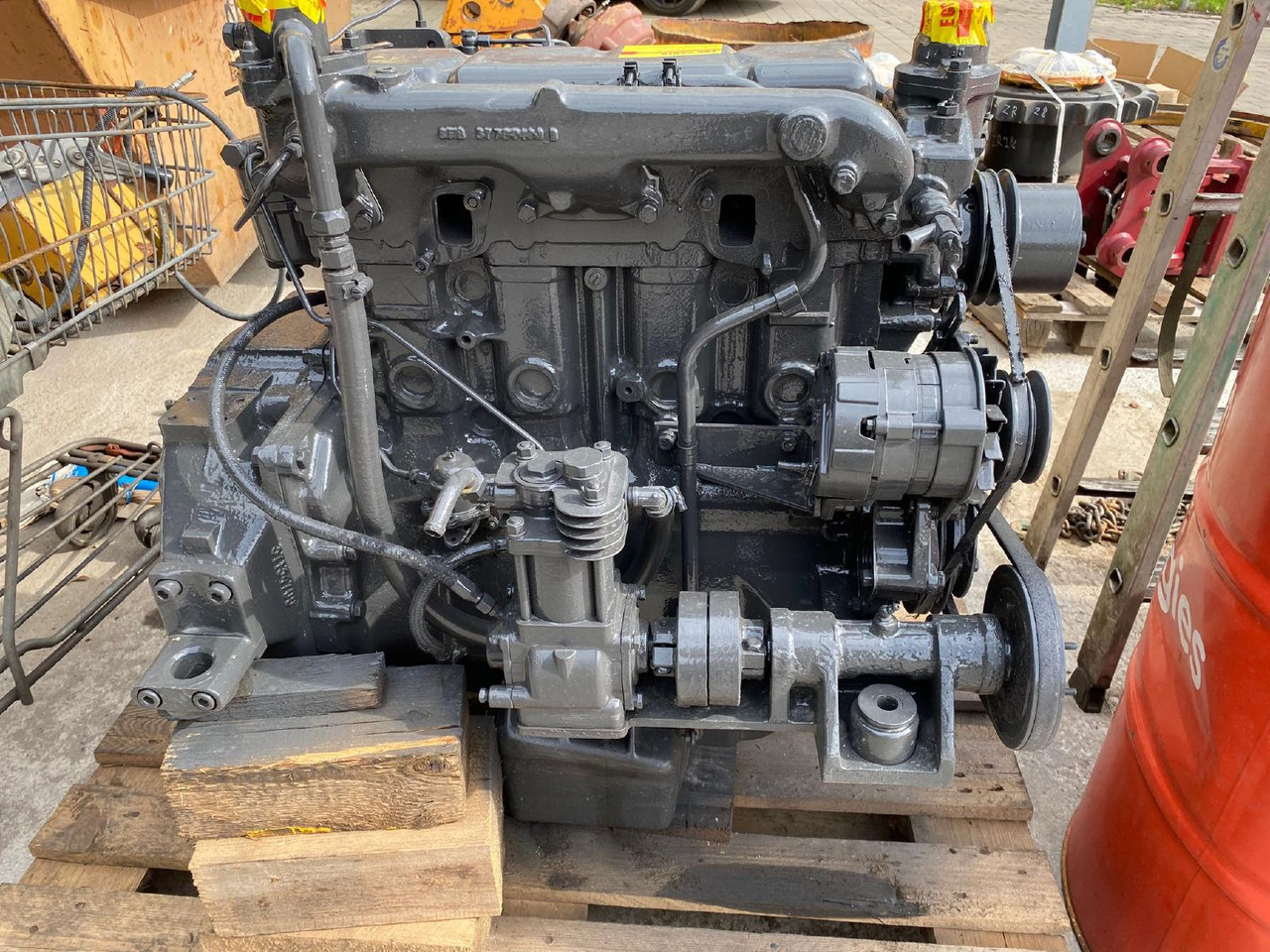 Perkins LF 4.248 aus Hanomag 33C - Motor para Maquinaria de construcción: foto 4 Perkins LF 4.248 aus Hanomag 33C - Motor para Maquinaria de construcción: foto 4