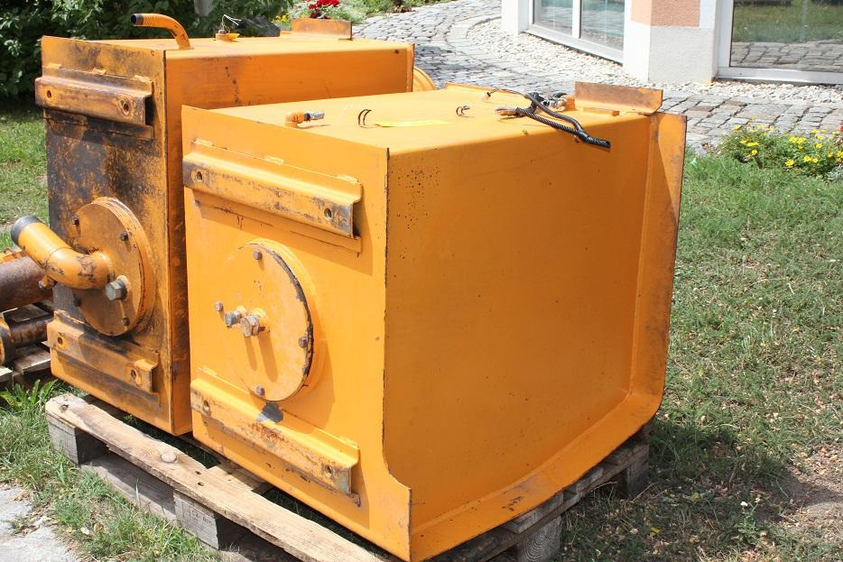 Samsung SE 130 LC - Depósito hidráulico para Maquinaria de construcción: foto 1 Samsung SE 130 LC - Depósito hidráulico para Maquinaria de construcción: foto 1