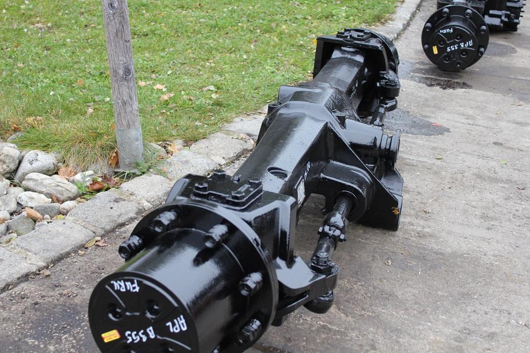 ZF APL B 355/ aus Furukawa W625 - Eje y piezas para Maquinaria de construcción: foto 2 ZF APL B 355/ aus Furukawa W625 - Eje y piezas para Maquinaria de construcción: foto 2