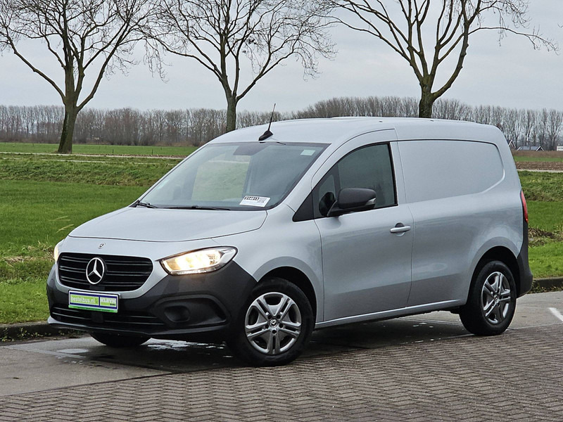 Mercedes-Benz Citan 110 CDI L1 PRO Mbux Euro6! - Furgoneta caja cerrada: foto 2 Mercedes-Benz Citan 110 CDI L1 PRO Mbux Euro6! - Furgoneta caja cerrada: foto 2