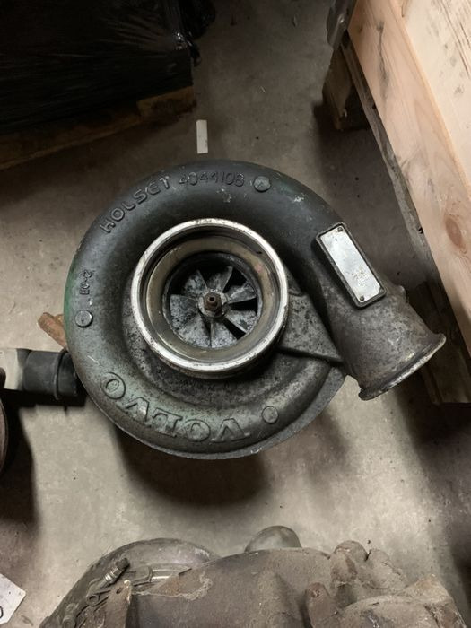 Holset 440K 4044313/20728220 Volvo - Turbocompresor para Camión: foto 1 Holset 440K 4044313/20728220 Volvo - Turbocompresor para Camión: foto 1