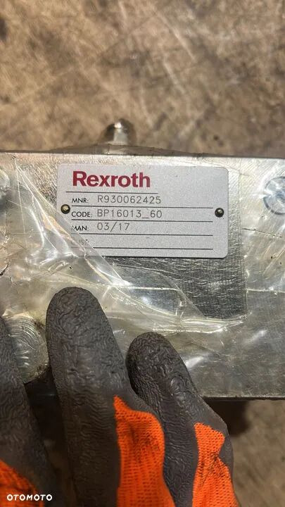 Rexroth Flow Divider R930062425 - Válvula de freno para Camión: foto 5 Rexroth Flow Divider R930062425 - Válvula de freno para Camión: foto 5